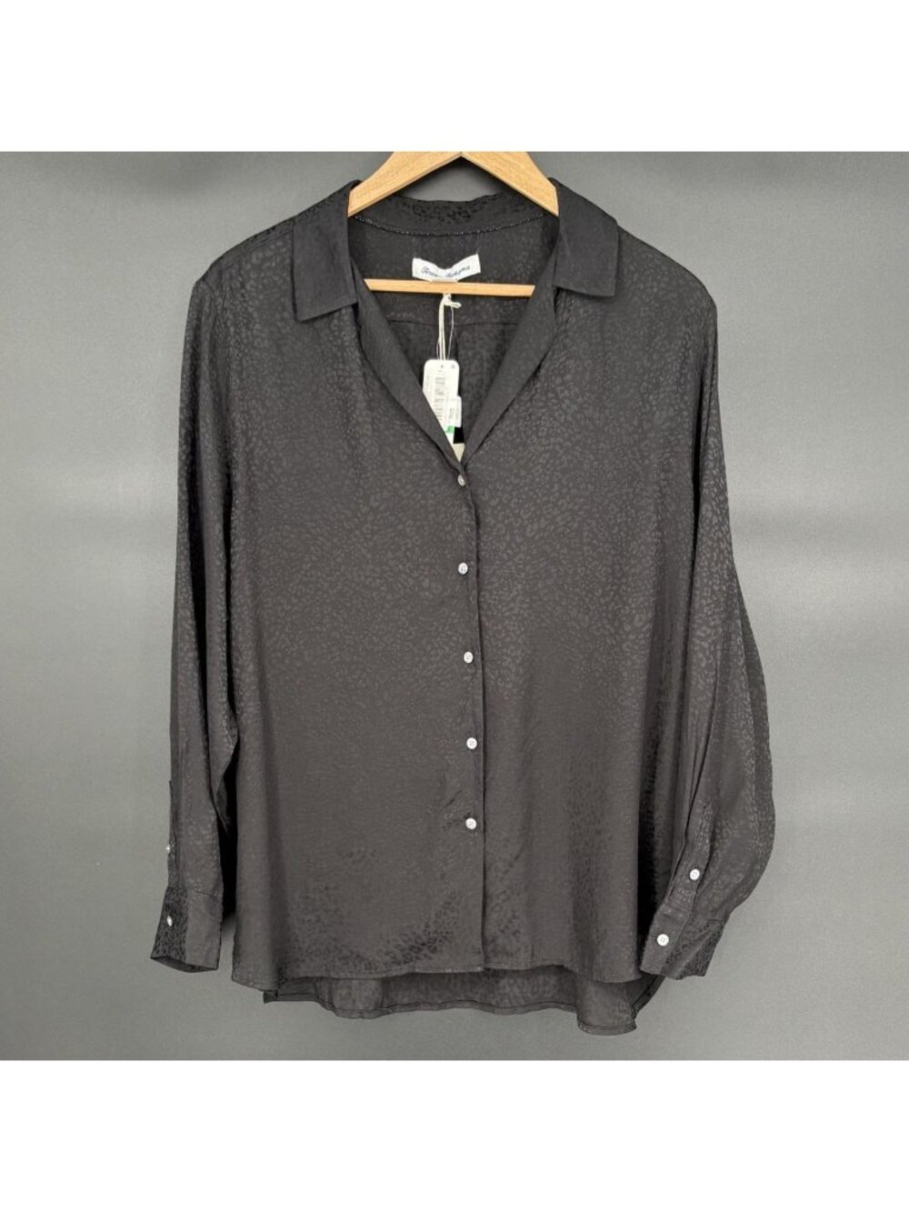 NWT Tommy Bahama Women Wild One LS Shirt L Black Leopard Jacquard Ecovero Blouse